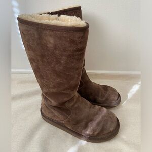 UGG size 7 brown boots